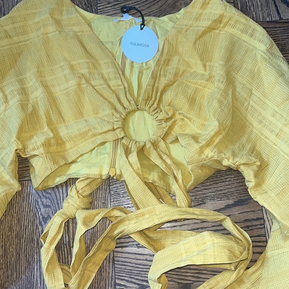Tularosa - Molly Blouse in Mustard Yellow (size small) - Picture 4 of 8